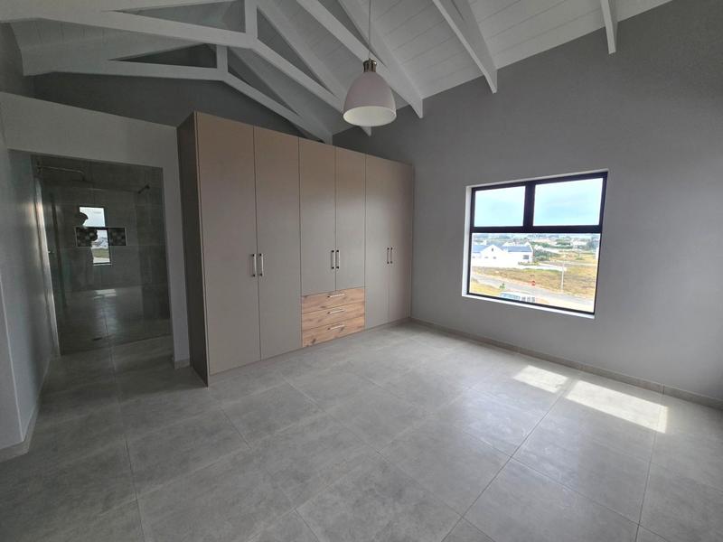 4 Bedroom Property for Sale in Da Gama Bay Western Cape